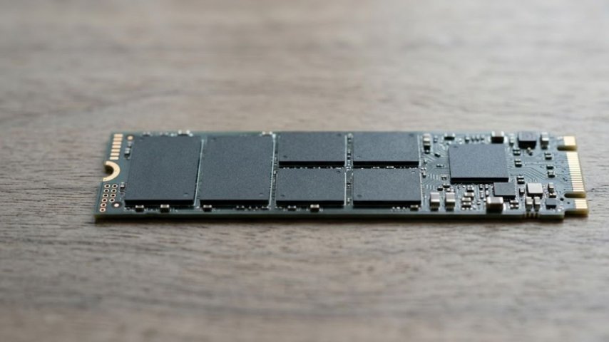 QLC SSD Nedir? Uzun Süre Kullanımda Performansı Nasıl?