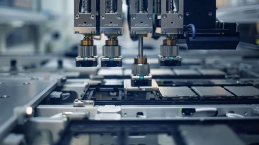 Tesla, devasa Terafab çip fabrikasının başına Intel'den deneyimli bir ismi transfer etti