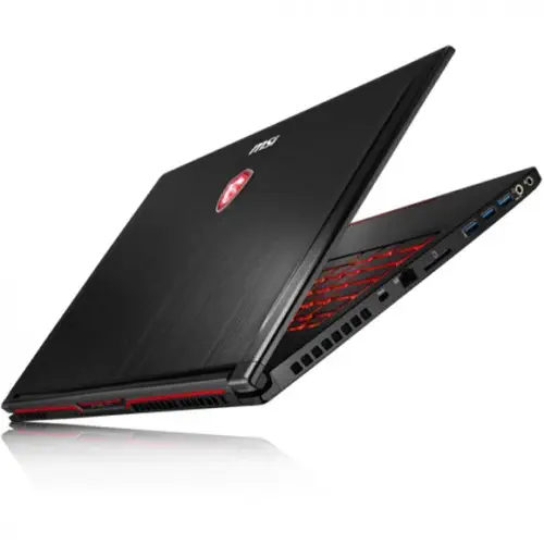 MSI GS63VR 7RF(Stealth Pro 4K)-266TR Gaming Notebook