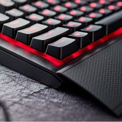 Corsair Gaming K68 - Red LED - Cherry MX Red Türkçe