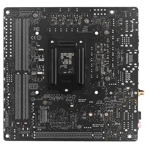 ASUS ROG Strix Z270I Gaming Anakart