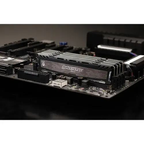 Ballistix BLS8G4D240FSBK 8 GB DDR4 2400Mhz Bellek