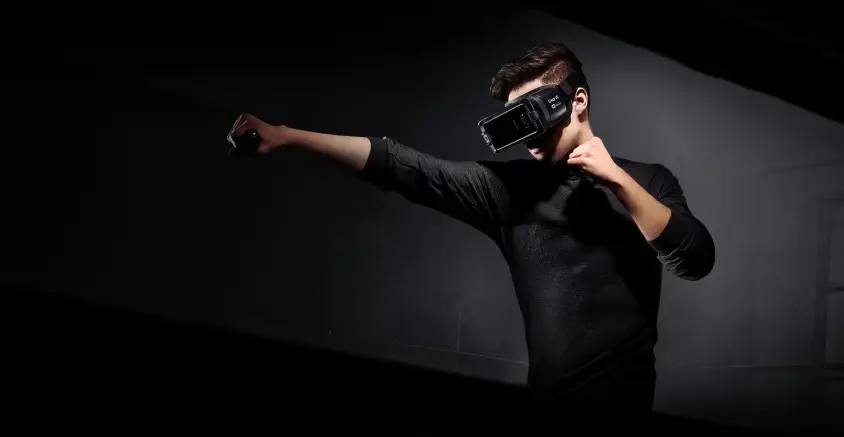 Samsung Kontrol Cihazlı Gear VR 2017 SM-R324 Gözlük