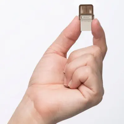 Kingston DTDUO/64GB DataTraveler MicroDuo USB Bellek