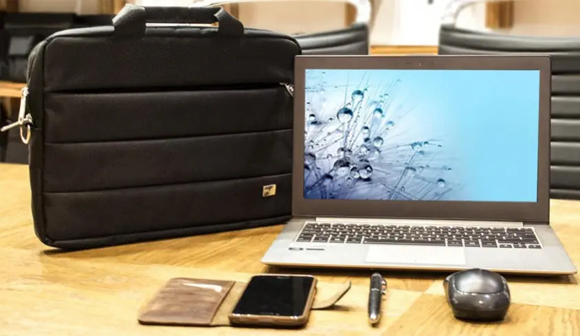 Plm Canyoncase 15.6″ Siyah Notebook Çantası