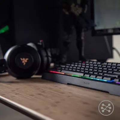 Razer Ornata Chroma RZ03-02040900-R3L1 Gaming Klavye