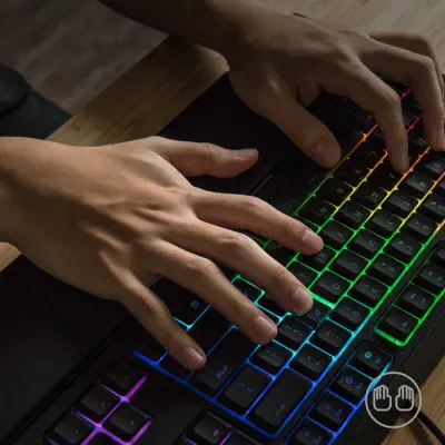 Razer Ornata Chroma RZ03-02040900-R3L1 Gaming Klavye