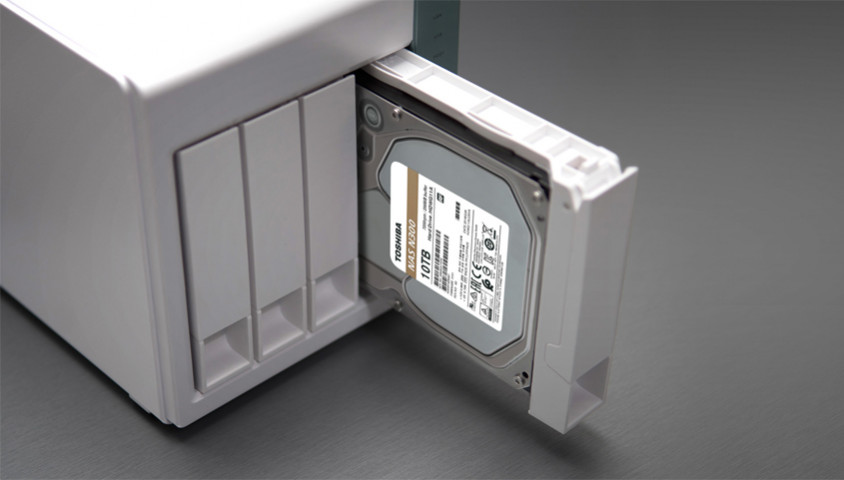 Toshiba N300 HDWG480UZSVA 8TB SATA 3 NAS Harddisk