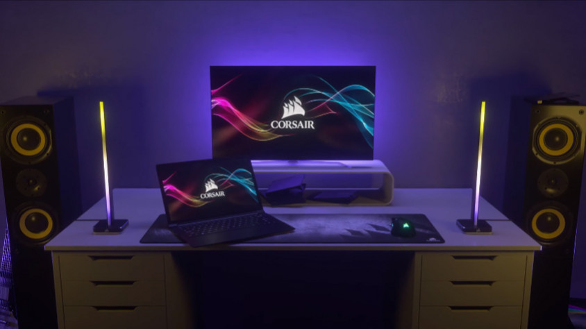 Corsair iCUE LT100 Smart Lighting Towers Starter Kit