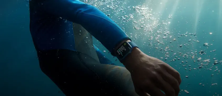 Apple Watch Nike Series 7 GPS, 45mm Yıldız Işığı