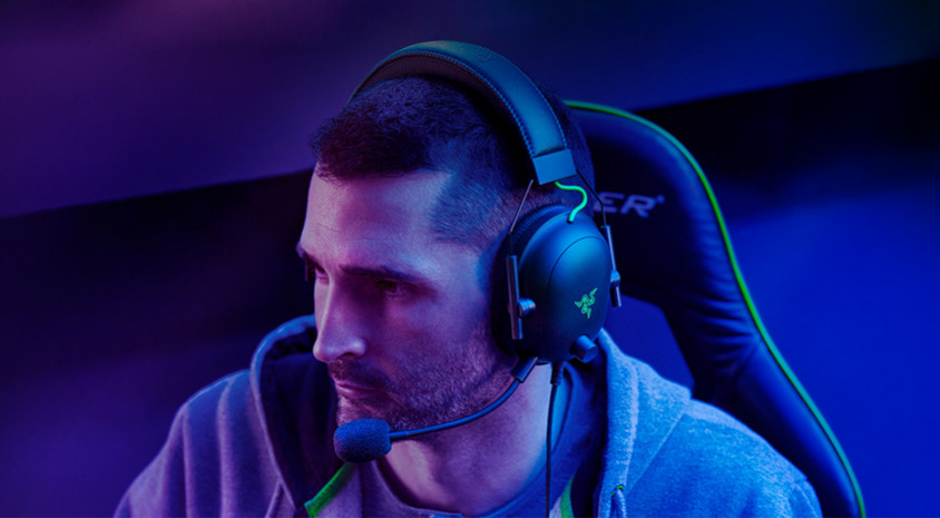 Razer Blackshark V2 + Usb RZ04-03230200-R3M1 Kablolu Oyuncu Kulaklık
