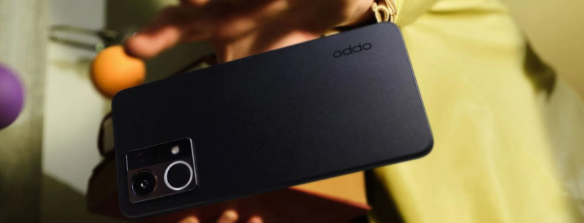 OPPO Reno 7 128GB 8GB RAM Kozmik Siyah Cep Telefonu