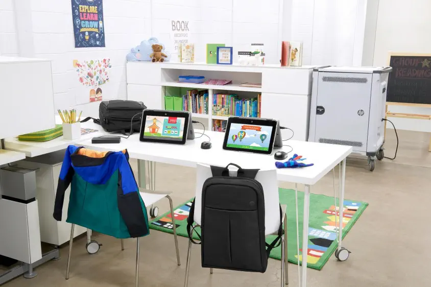 HP Prelude 1E7D6AA Notebook Sırt Çantası