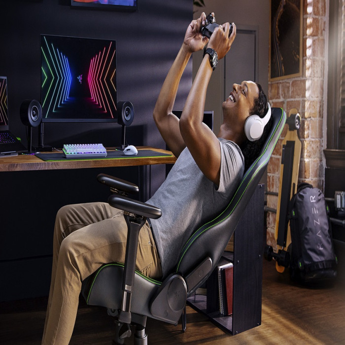 Razer Enki RZ38-03720100-R3G1 4D Kolçak Gaming (Oyuncu) Koltuğu