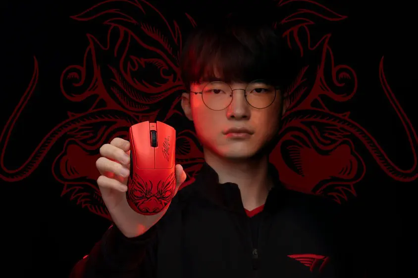 Razer DeathAdder V3 Pro Faker Edition RZ01-04630400-R3M1 Kablosuz Gaming Mouse