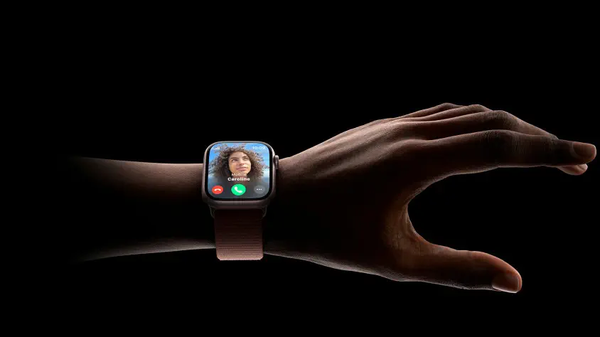Apple Watch Series 9 GPS Alüminyum Kasa ve Uçuk Pembe Spor Kordon