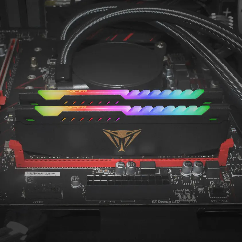 Patriot Viper Steel RGB 32GB (1x32GB) DDR4 3600MHz Gaming Ram (Bellek)