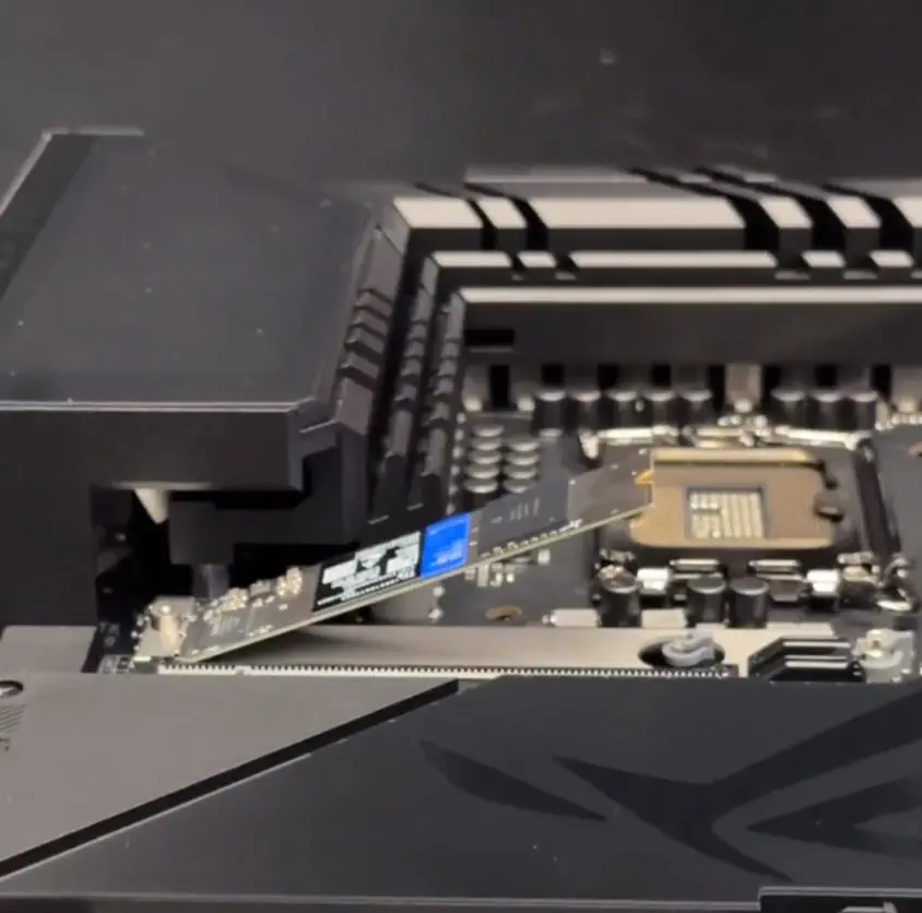 ASUS ROG Strix Z790-F Gaming WIFI II Gaming Anakart