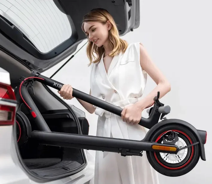 Xiaomi Mi 4 Pro 700 W Elektrikli Scooter