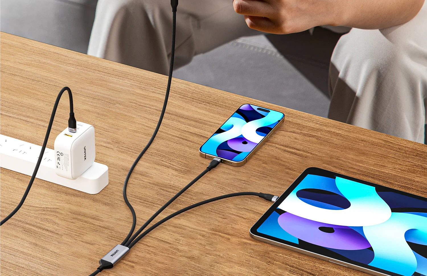 Unitek Type-C to Lightning/ USB-C/ Micro USB 1.5M Çoklu Şarj Kablosu 20W C14101AGY01-1.5M