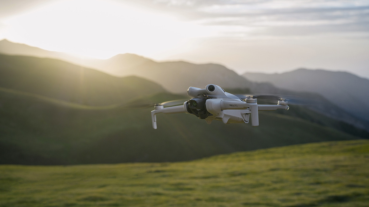 DJI Mini 4 Pro Fly More Combo RC 2 Kumandalı Drone