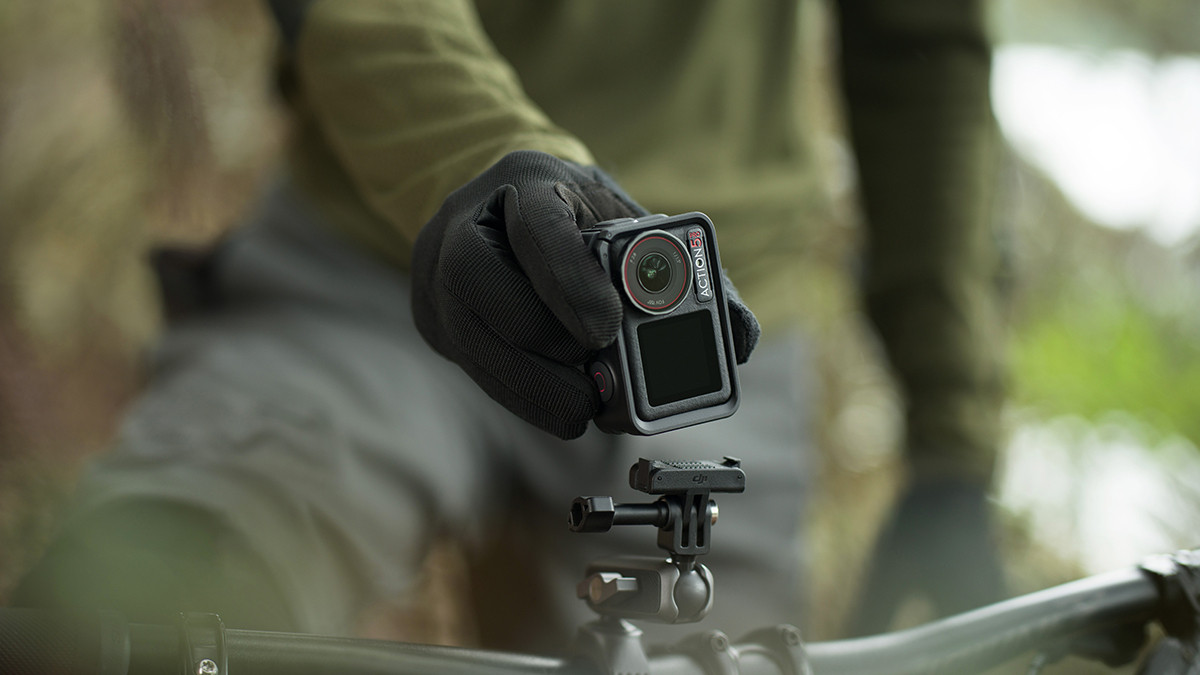 DJI Osmo Action 5 Pro Adventure Combo Aksiyon Kamerası