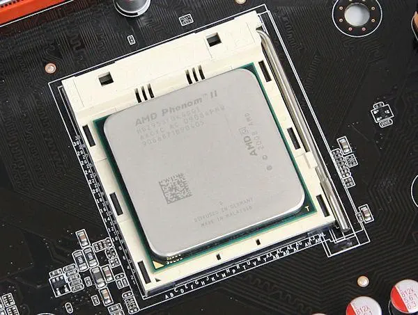 Amd Phenom X4 955 (3.2 GHz) 8 Mb AM3 938p