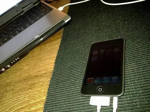 Apple Ipod Touch 64 GB (3.Nesil)