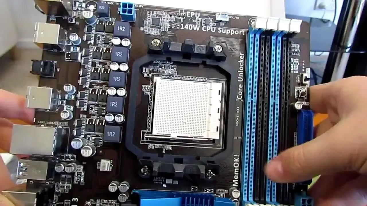 ASUS M4A87TD/USB3 DDR3 SES+GLAN+SATA 16X