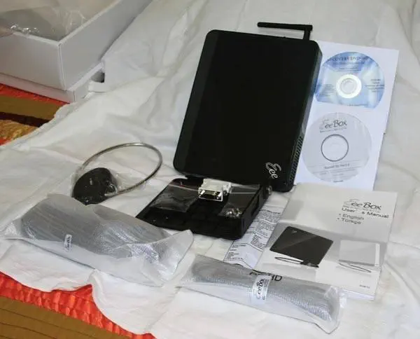 ASUS EEE BOX EB1501 Mini PC (Siyah)