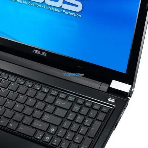 ASUS UL50VT 1430DV NOTEBOOK