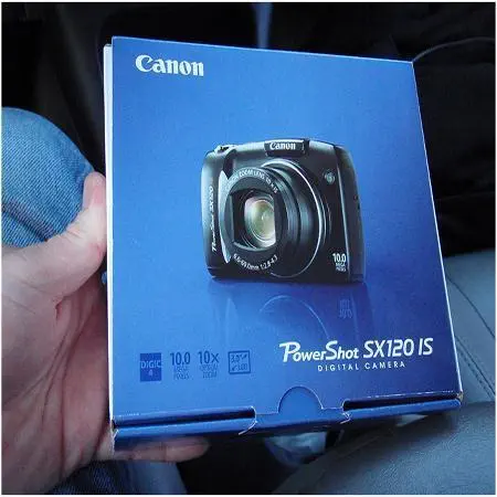 CANON SX120 10 MP. 10X OPTİK ZOOM FOTOĞRAF MAKİNESİ