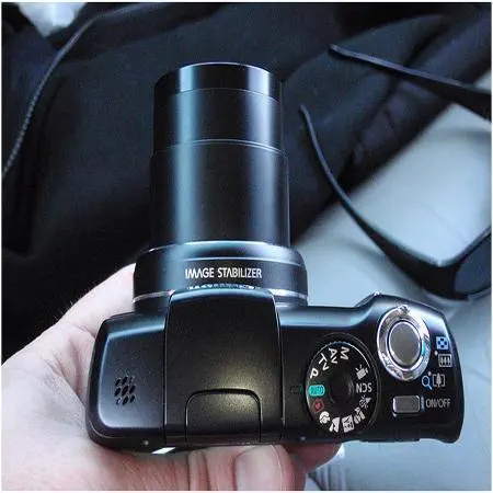 CANON SX120 10 MP. 10X OPTİK ZOOM FOTOĞRAF MAKİNESİ