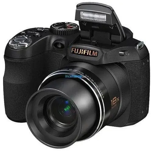 FUJIFILM FINEPIX S2800HD 14,0Mp 18xOp 3,0″LCD SIYAH