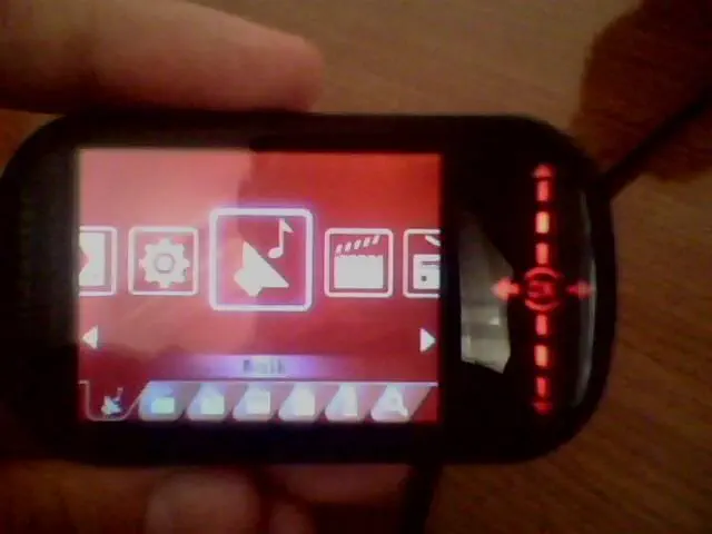 GOLDMASTER MP4-511 2 GB+DOKUNMATİK MP4