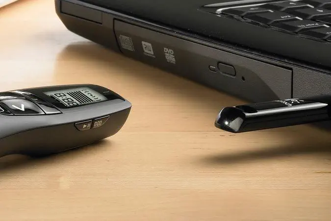 LOGITECH R800 PROFESSIONAL PRESENTER
