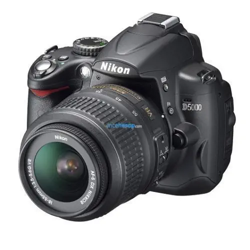 NIKON D5000 12.3Mp, 2.7″LCD SIYAH+18-55mm LENS HEDİYE