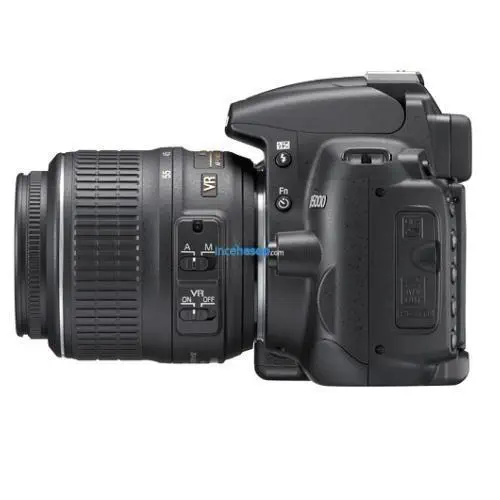 NIKON D5000 12.3Mp, 2.7″LCD SIYAH+18-55mm LENS HEDİYE