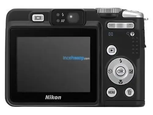 NIKON COOLPIX-P50 8.1Mp 4X FOTOĞRAF MAKİNESİ