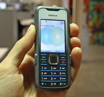 NOKIA 7210 Supernova