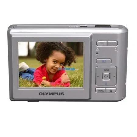 OLYMPUS T-100 12 MP 3XOPT 2,4 LCD GÜMÜŞ
