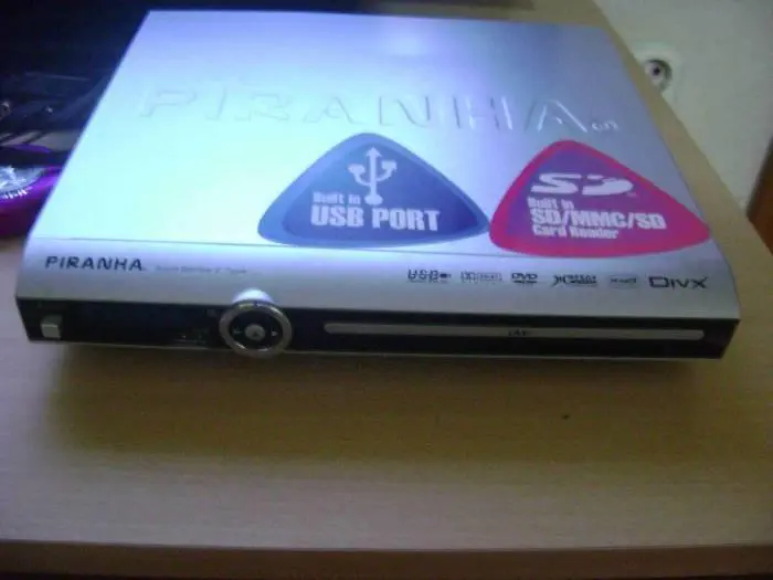 PIRANHA AQUA Z TYPE USB PORT SD-MMC OKU.DVD/DIVX