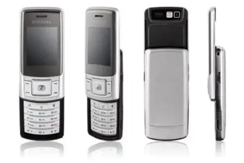 SAMSUNG M620