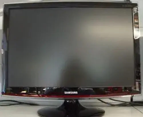 SAMSUNG T240 24″ LCD MONİTÖR 
