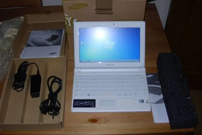 SAMSUNG NP-N150-JP07TR NETBOOK (BEYAZ)