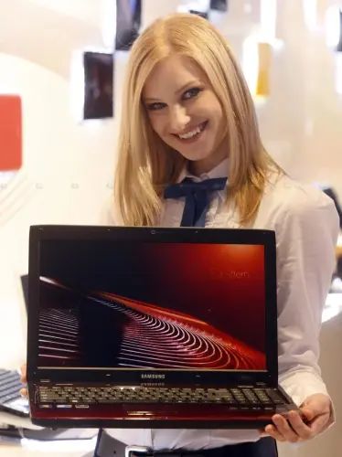SAMSUNG R580-JS02TR NOTEBOOK