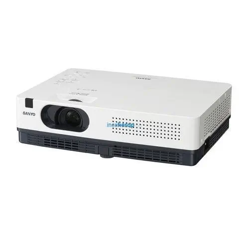 SANYO PLC-XW200 LCD 1024X768 2200 AL 500:1
