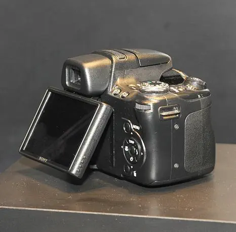 SONY DSC-HX1 DİJİTAL FOTOĞRAF MAKİNASI