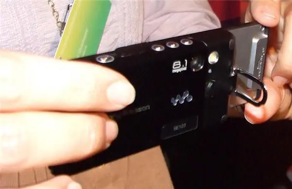 SONY ERICSSON W995