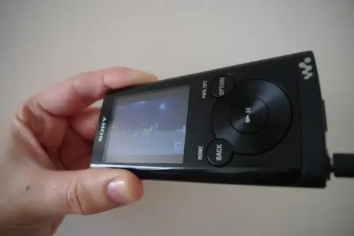 SONY NWZ-E454/B 8GB VİDEO MP3 PLAYER